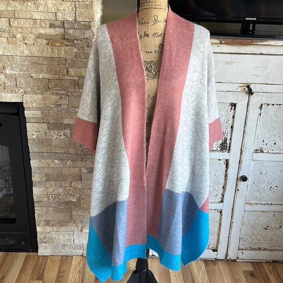 Jodifl geometric pattern gray mauve turquoise open front shawl poncho shrug - Picture 1 of 15